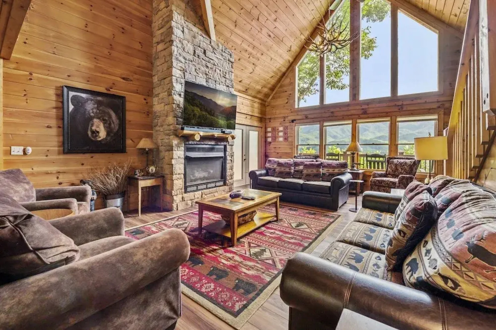 Dancing Bear Lodge 6 Bedrooms 6 Bathrooms Home