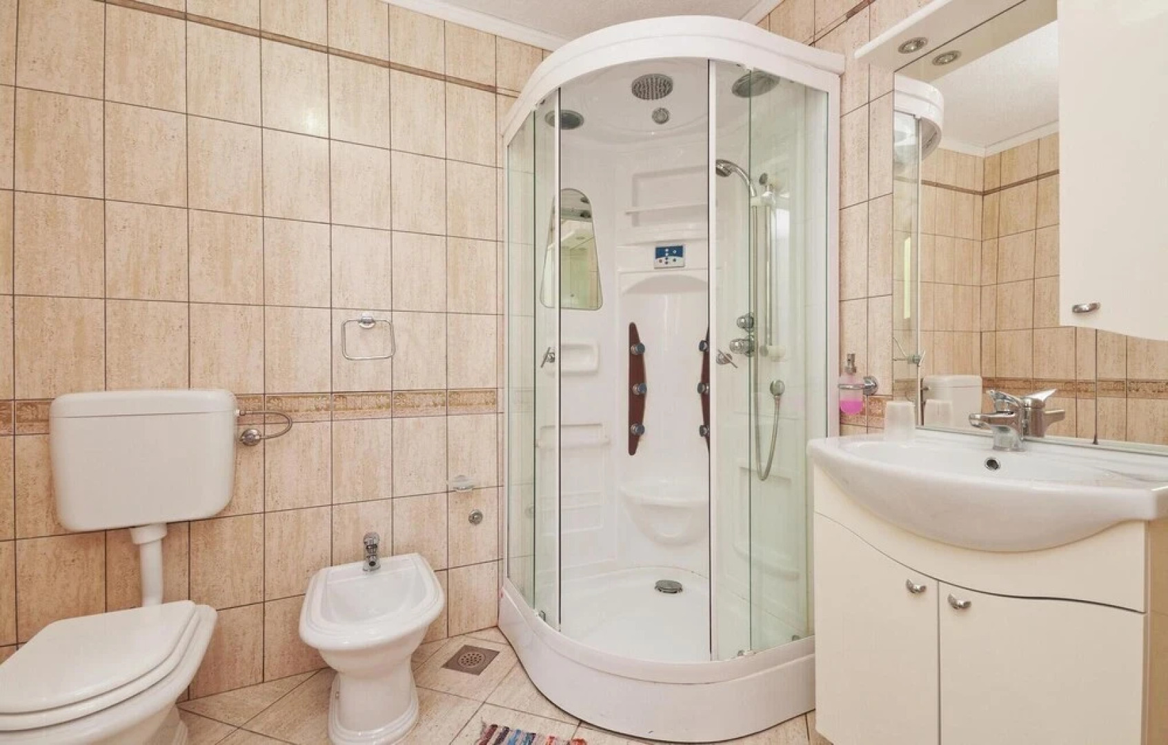 Stunning Home in Cesarica With Wifi and 3 Bedrooms