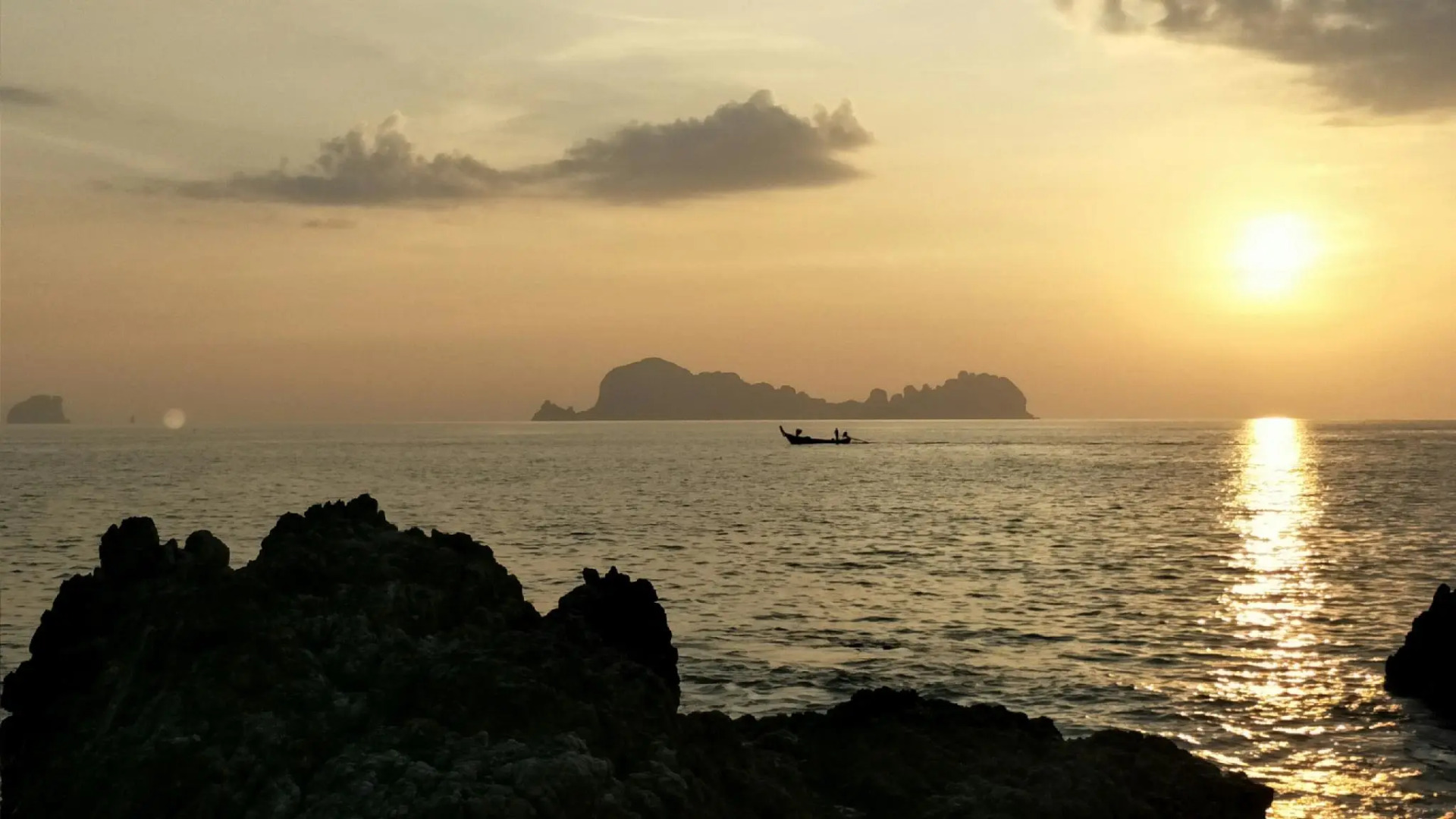 Sukorn Cabana Resort