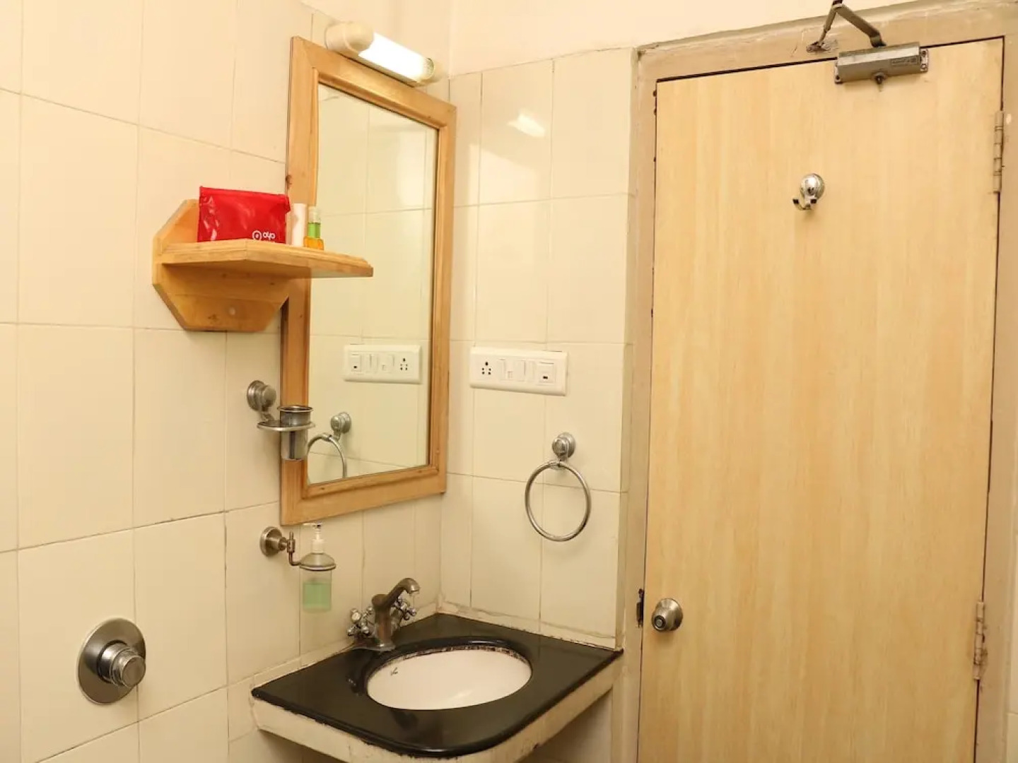 OYO 3372 Hotel Good Luck