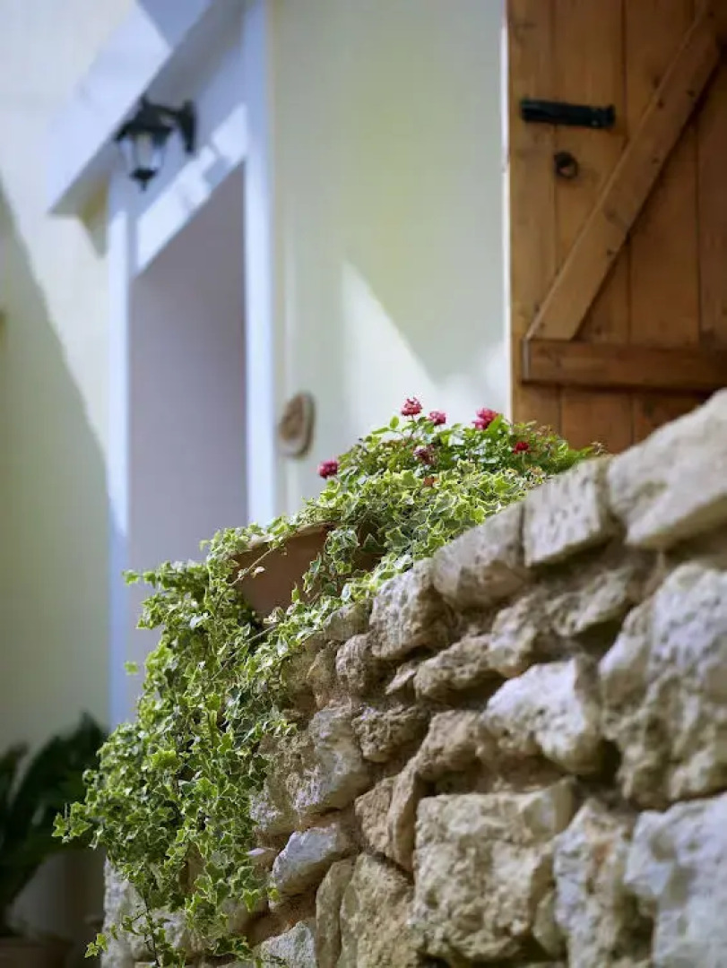 Petronikolis Traditional House