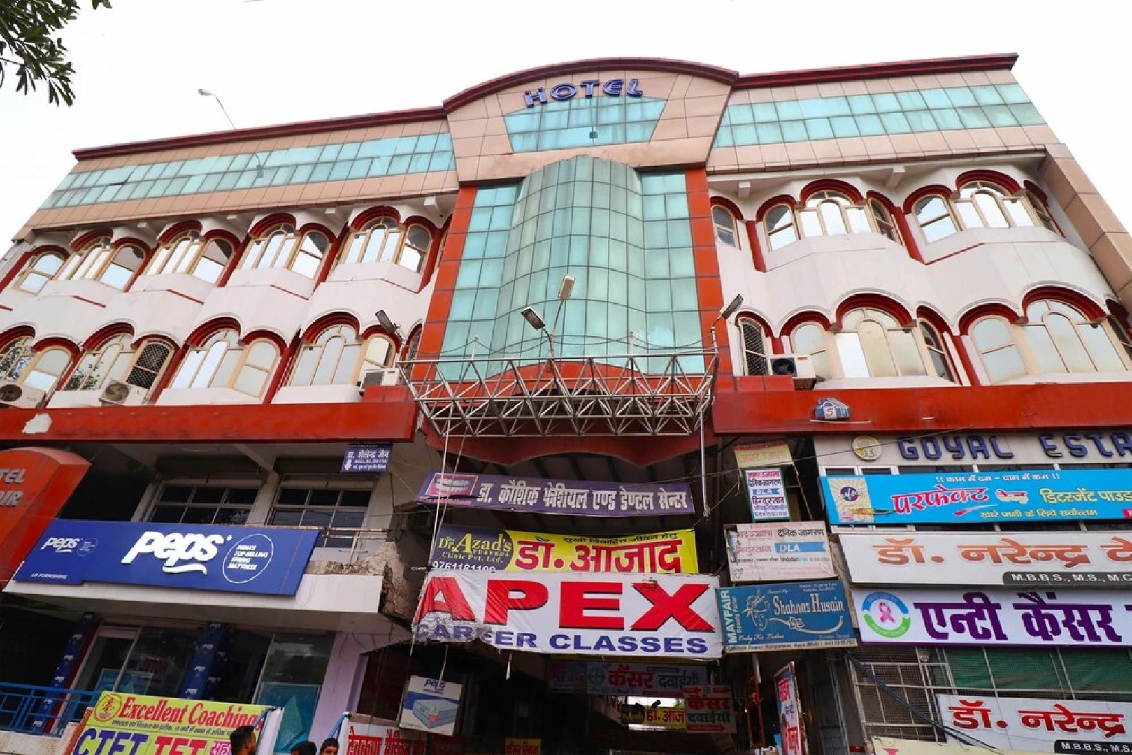 OYO 27878 Highway Inn International