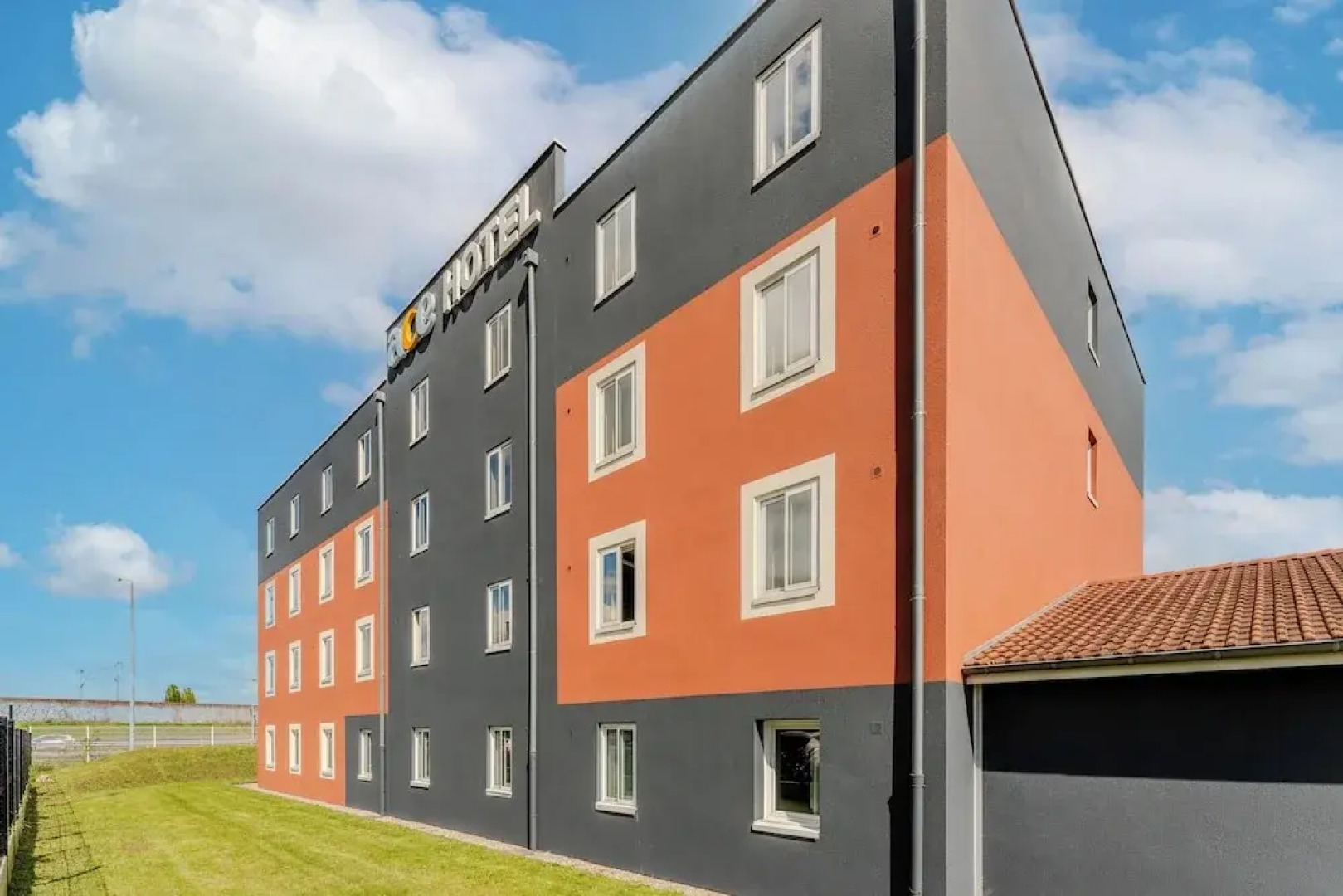 Ace Hôtel Noyelles Godault