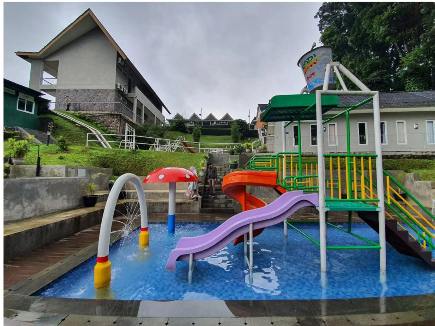 Ariandri Hotel & Resort 