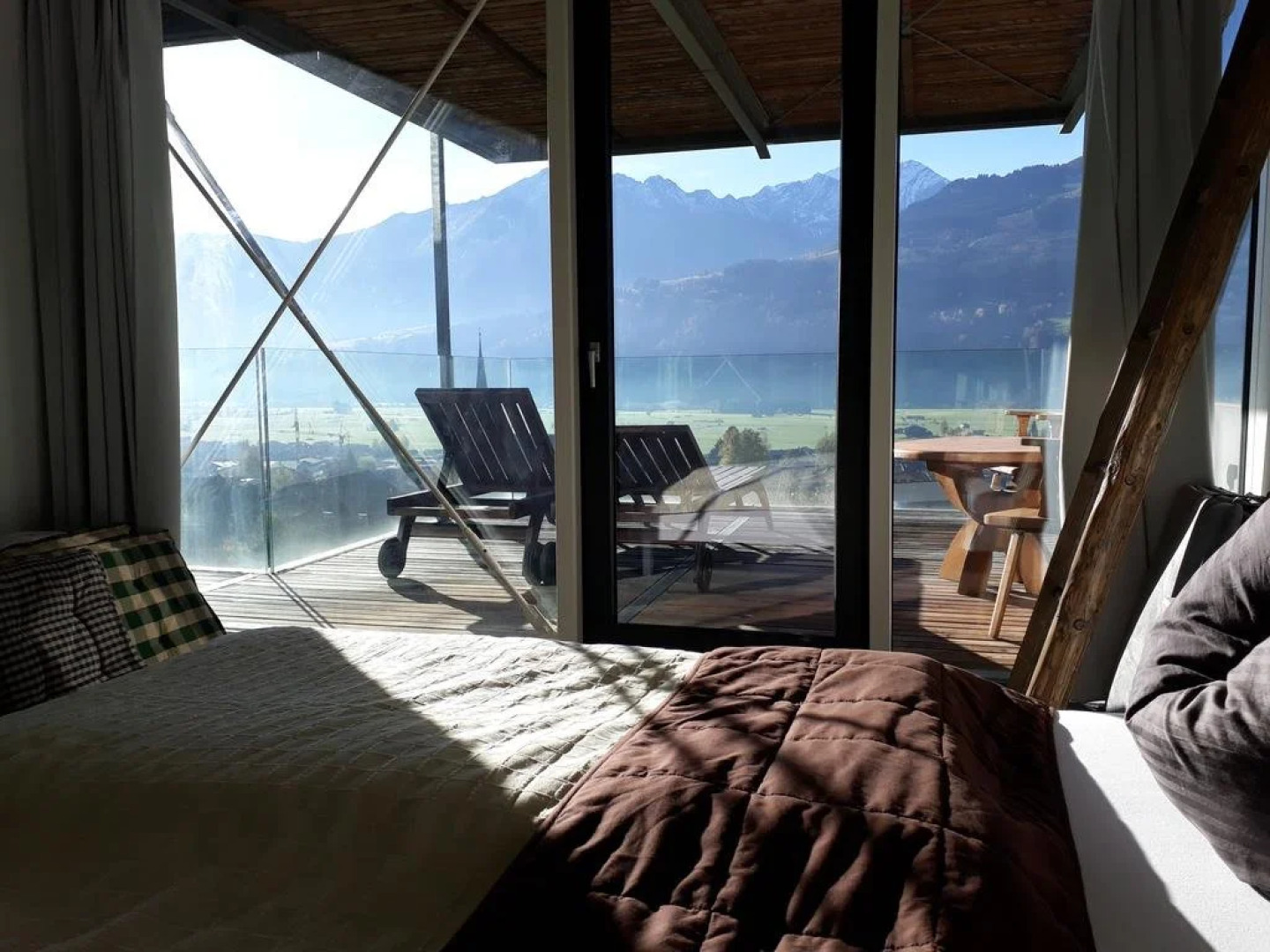 Glas House - Design Holiday Home