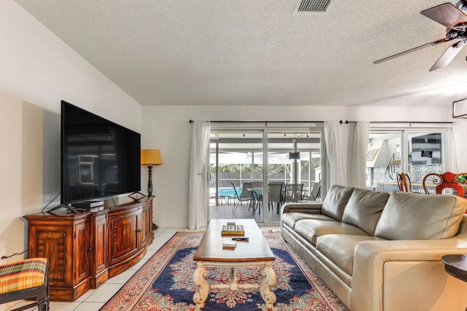 'tropical Landing' Stuart Home w/ Pool + Grill!