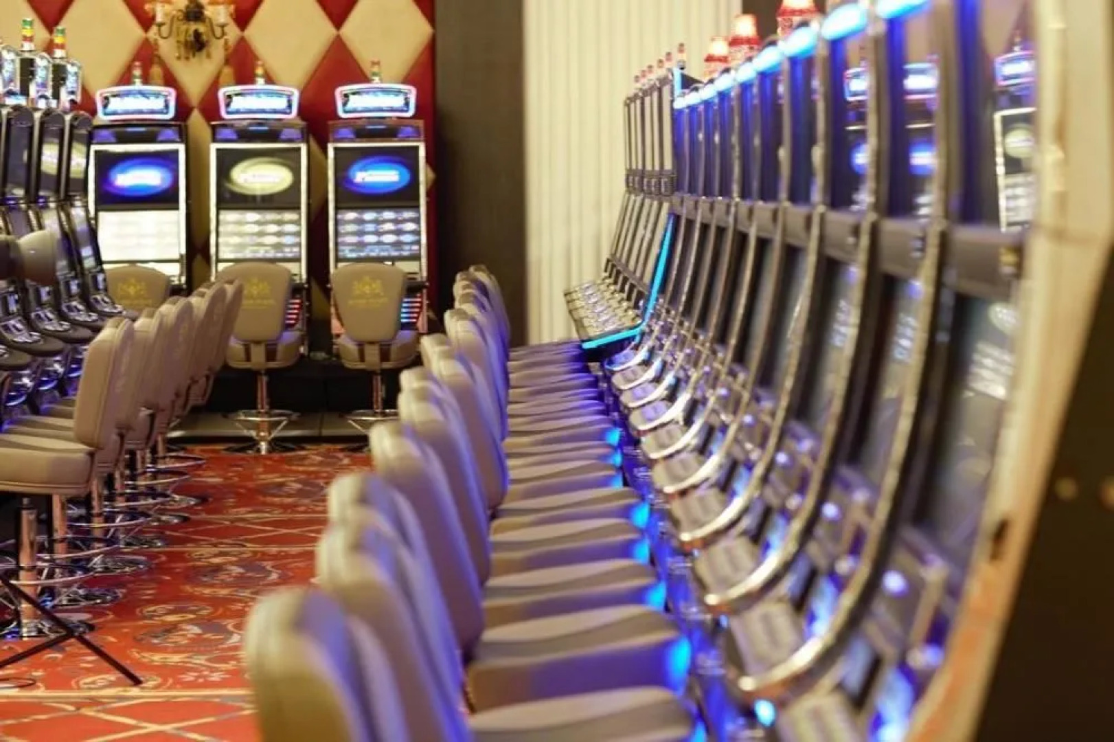 Royal Plaza Hotel and Casino