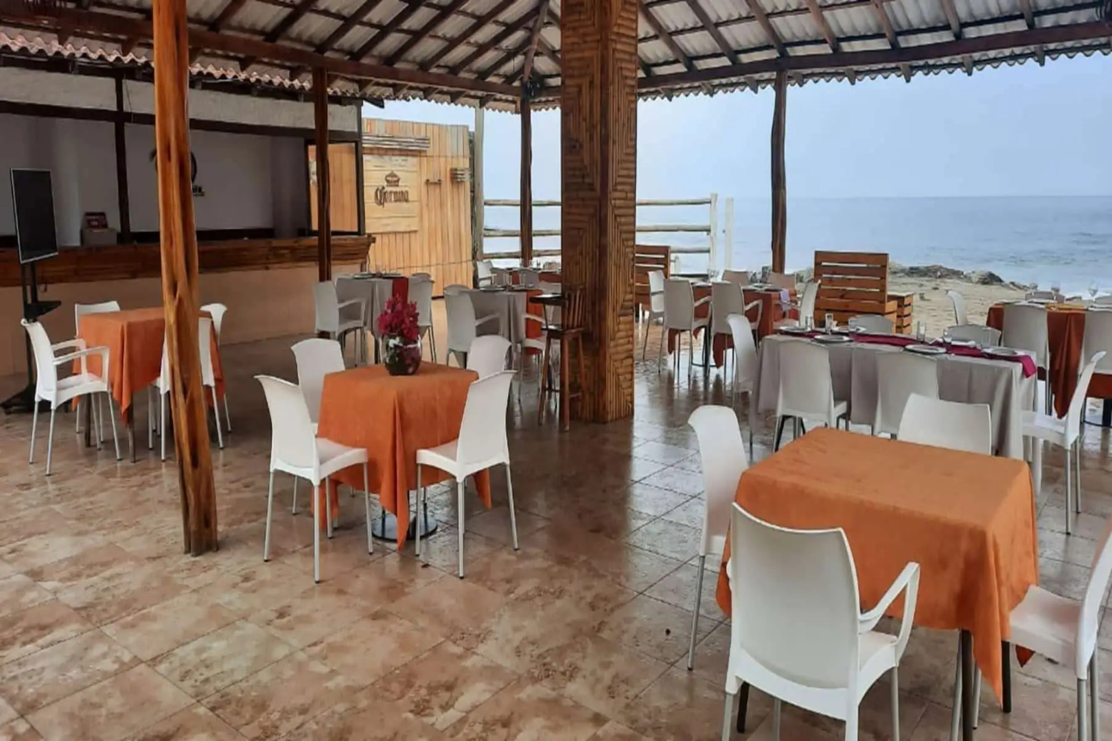 Howard Johnson by Wyndham Montanita