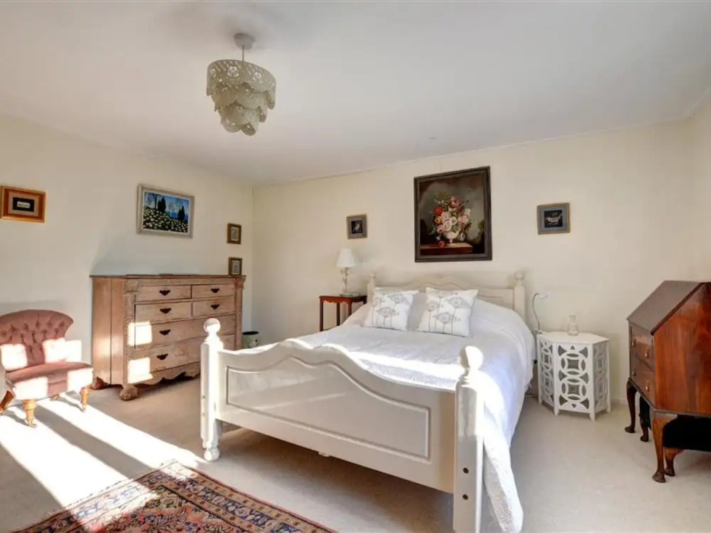 Stunning Holiday Home in Robertsbridge with Private Garden