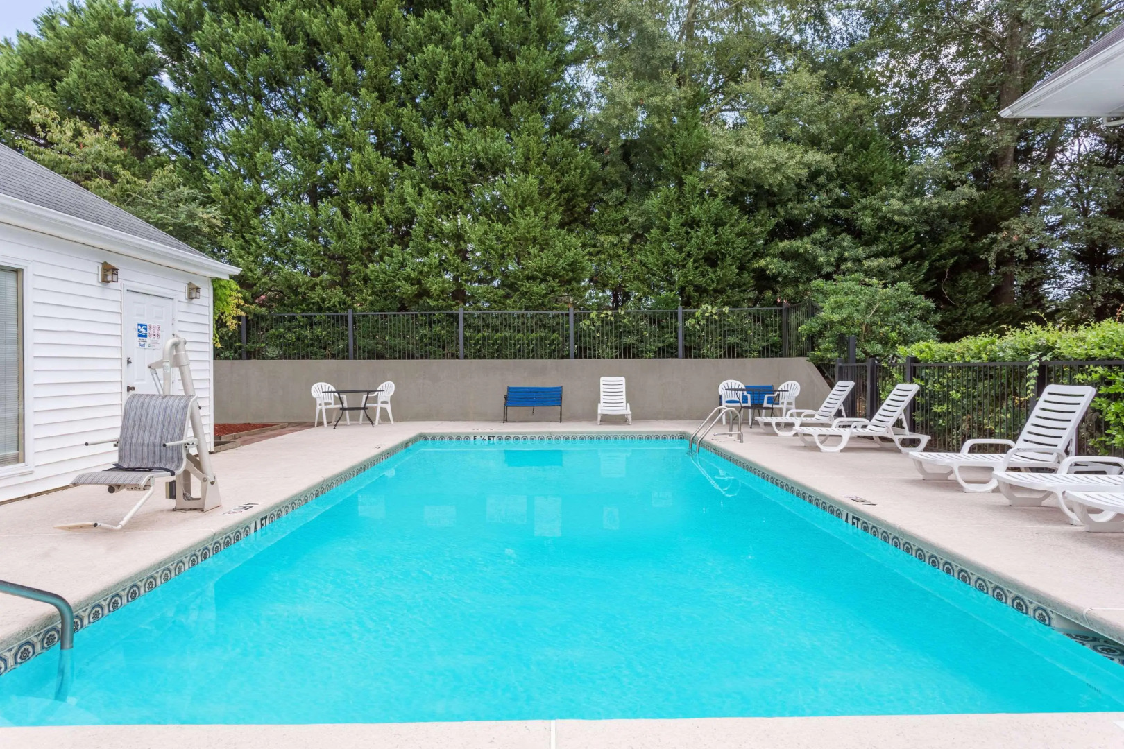 Baymont Inn & Suites - Orangeburg