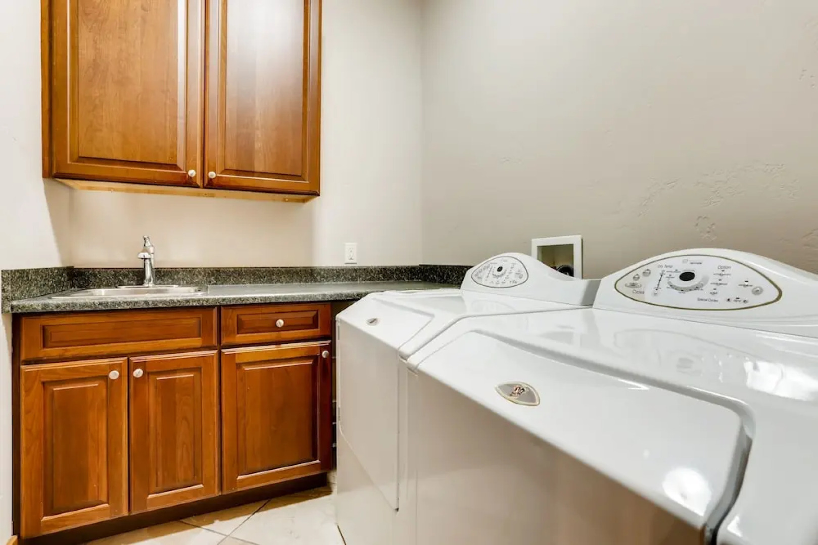 Opulent Breck Haven: Theater, Hot Tub, Billiards 7 Bedroom Home