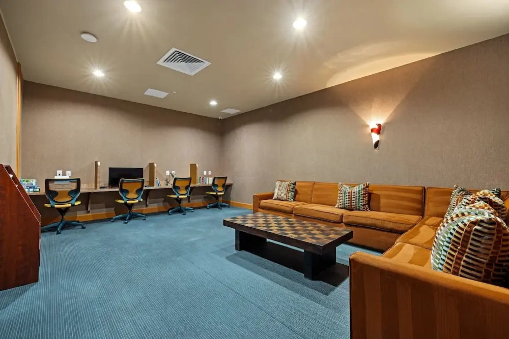 Sapphire Condo & Spa Unit # 406 3 Bedroom Condo