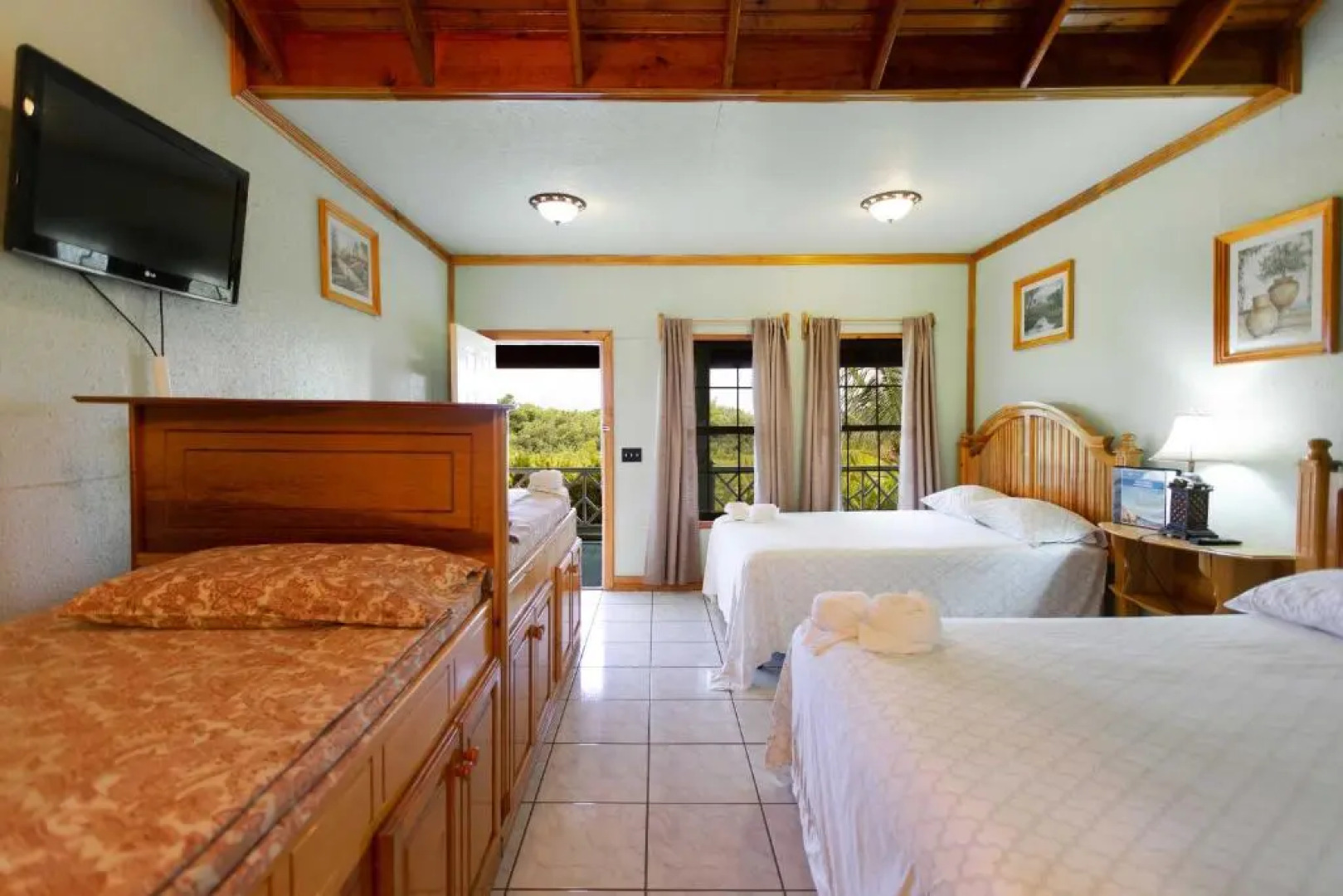 Sea Eye Hotel - Laguna Building