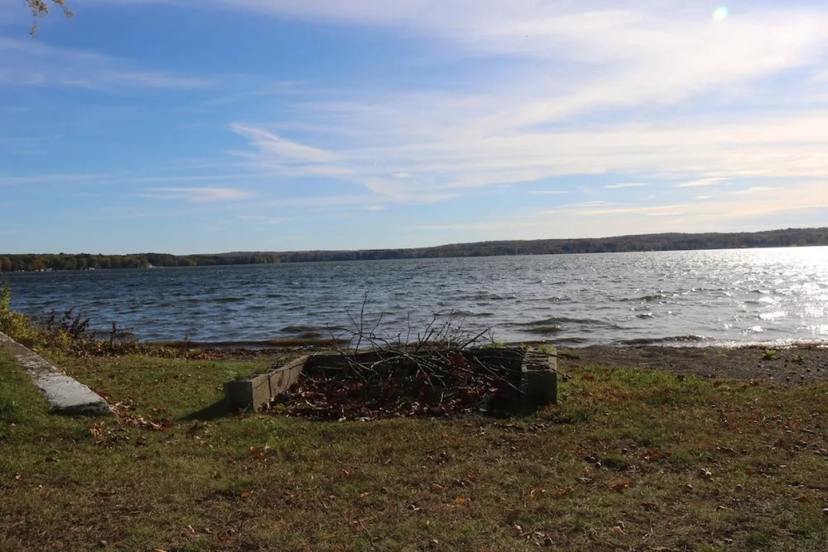 4757 Whiteside 6 Bedroom Home