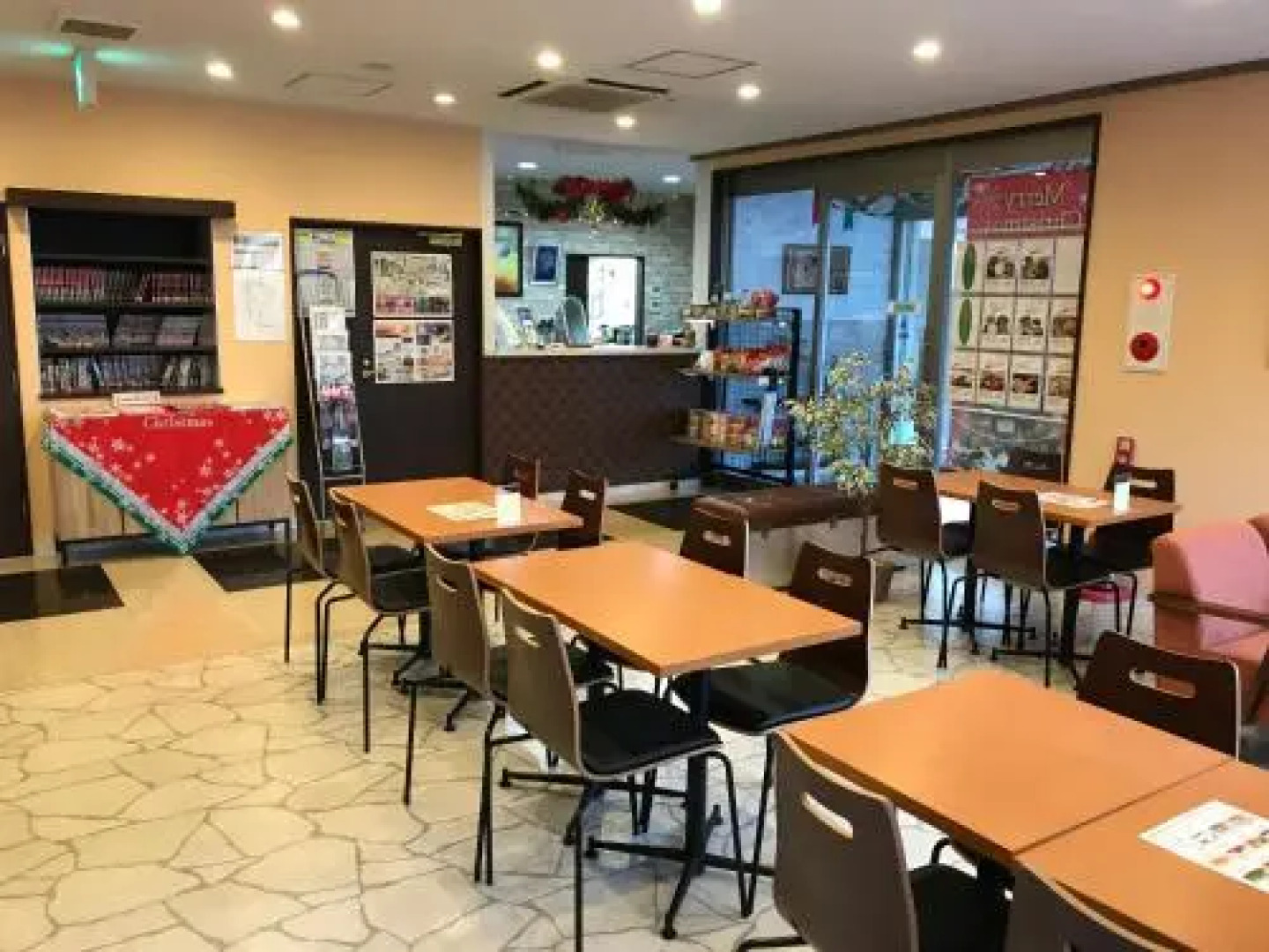 Conbini Ayersrock Hotel