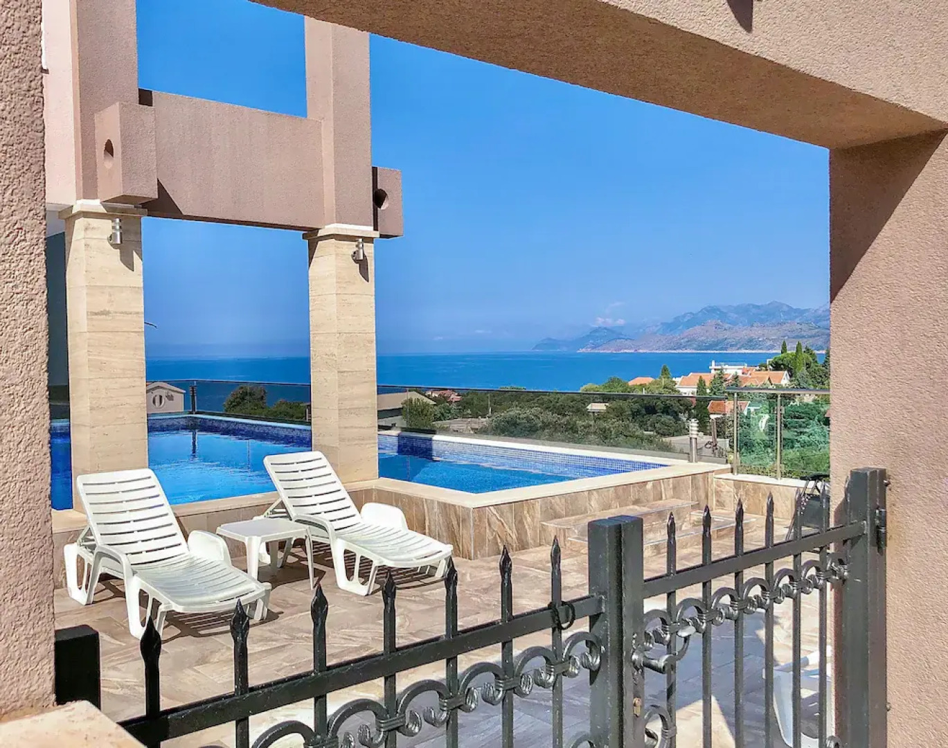 Apartments Vladimir Minna