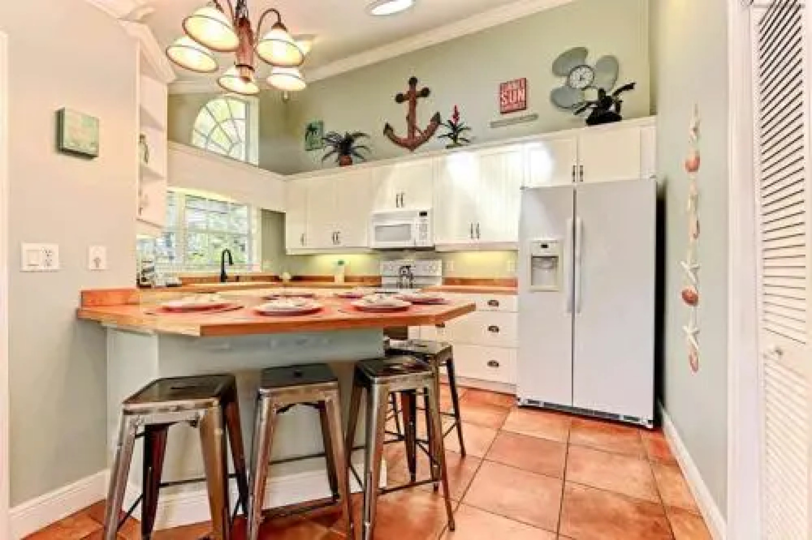 Palm Isle 3201 by RedAwning