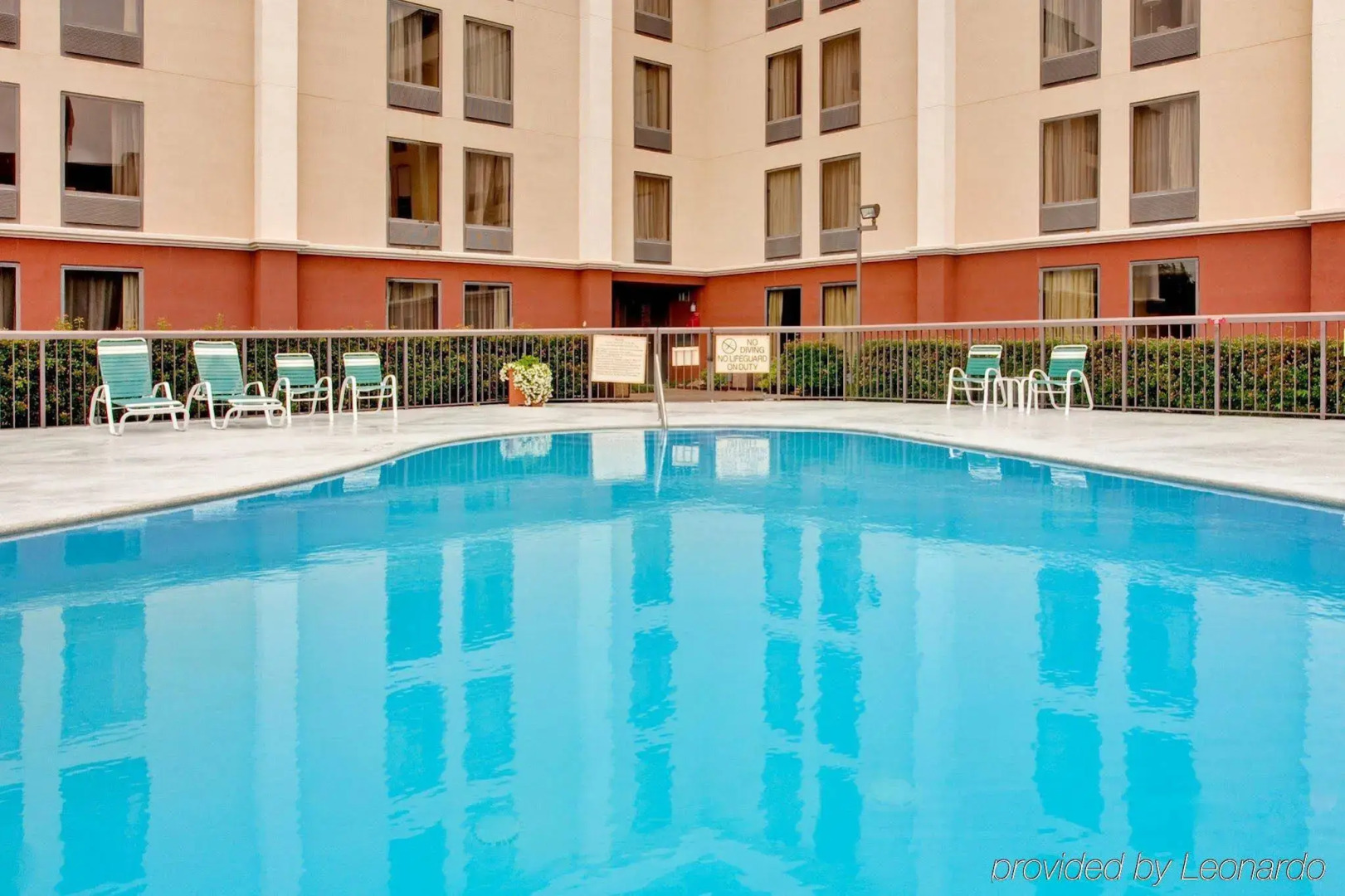 Holiday Inn Express Memphis Medical Center Midtown by IHG