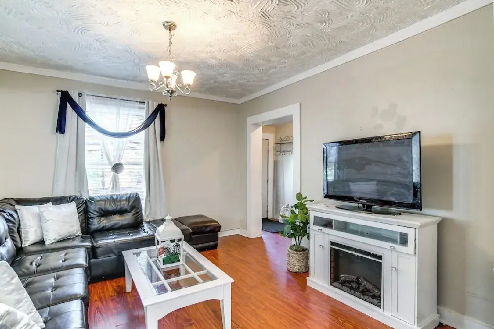 1 Mi to Dtwn: 'the Rossi House' in Des Moines!