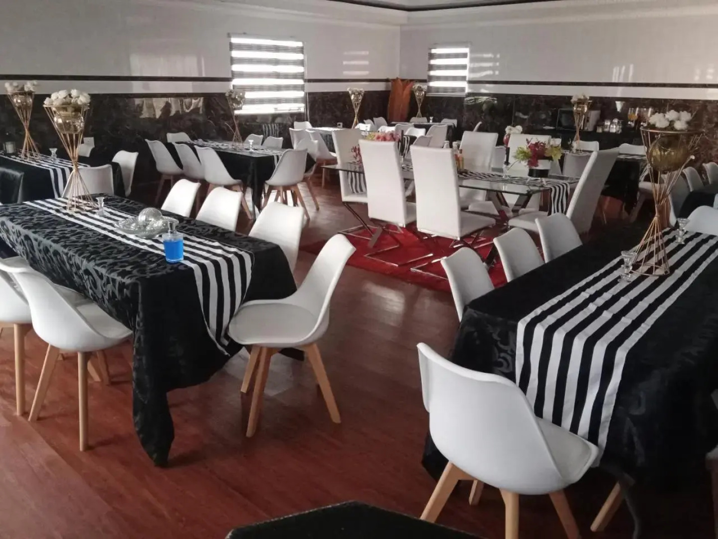 Twilight Breeze Lodge