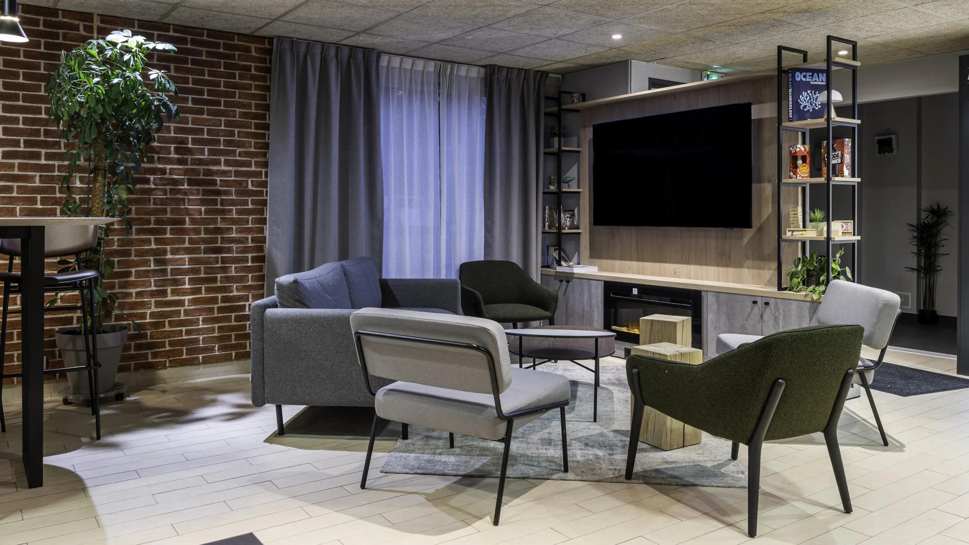 Campanile NATURE - Aix Les Bains