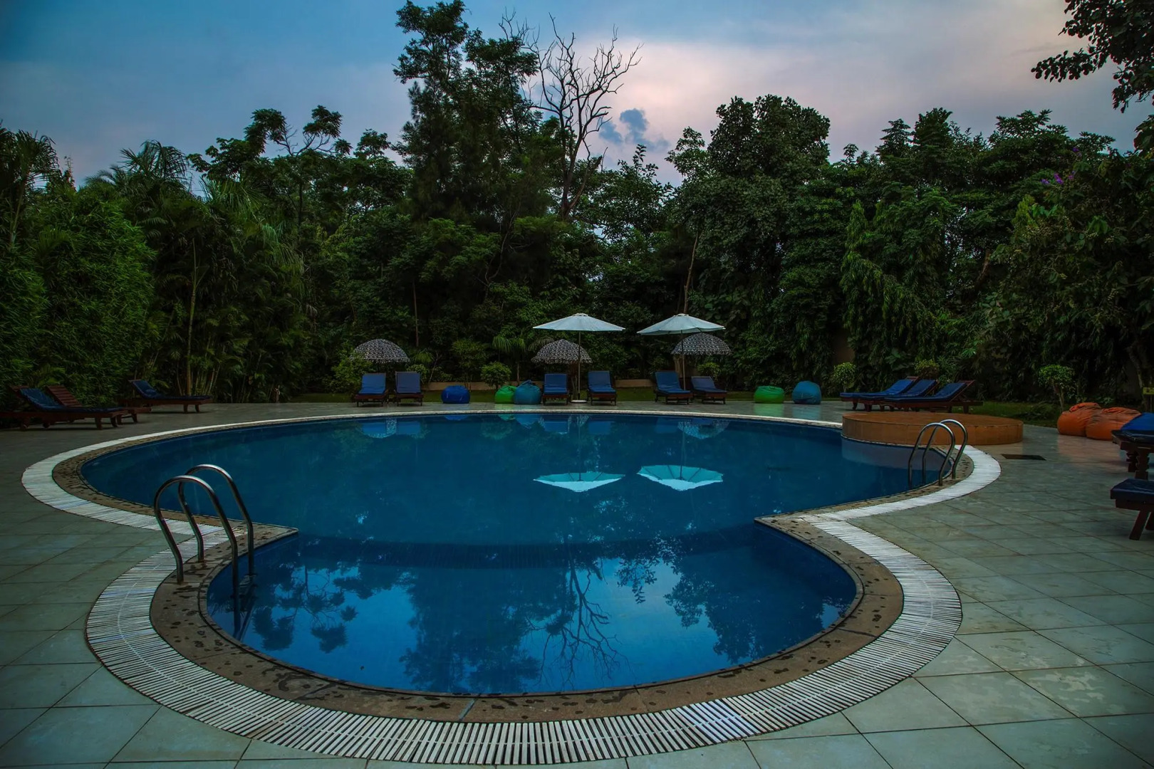 Tiger's Den Resort Bandhavgarh