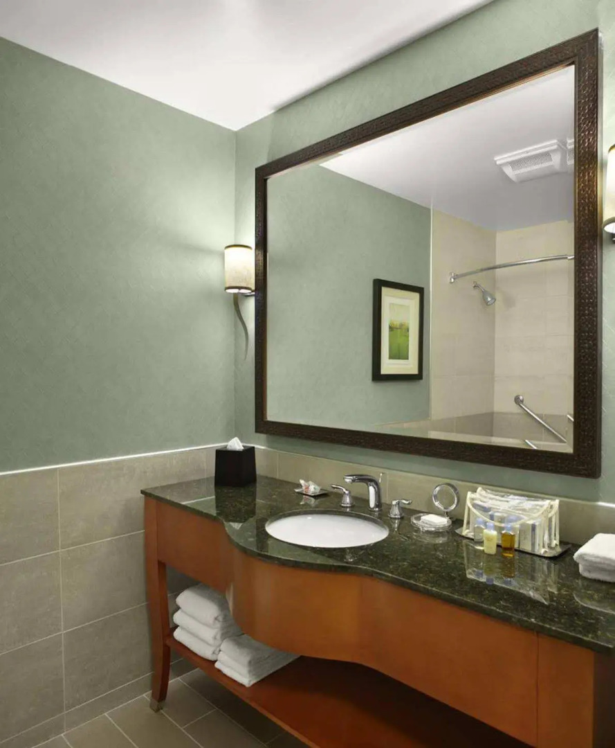 Doubletree By Hilton Akron/Fairlawn