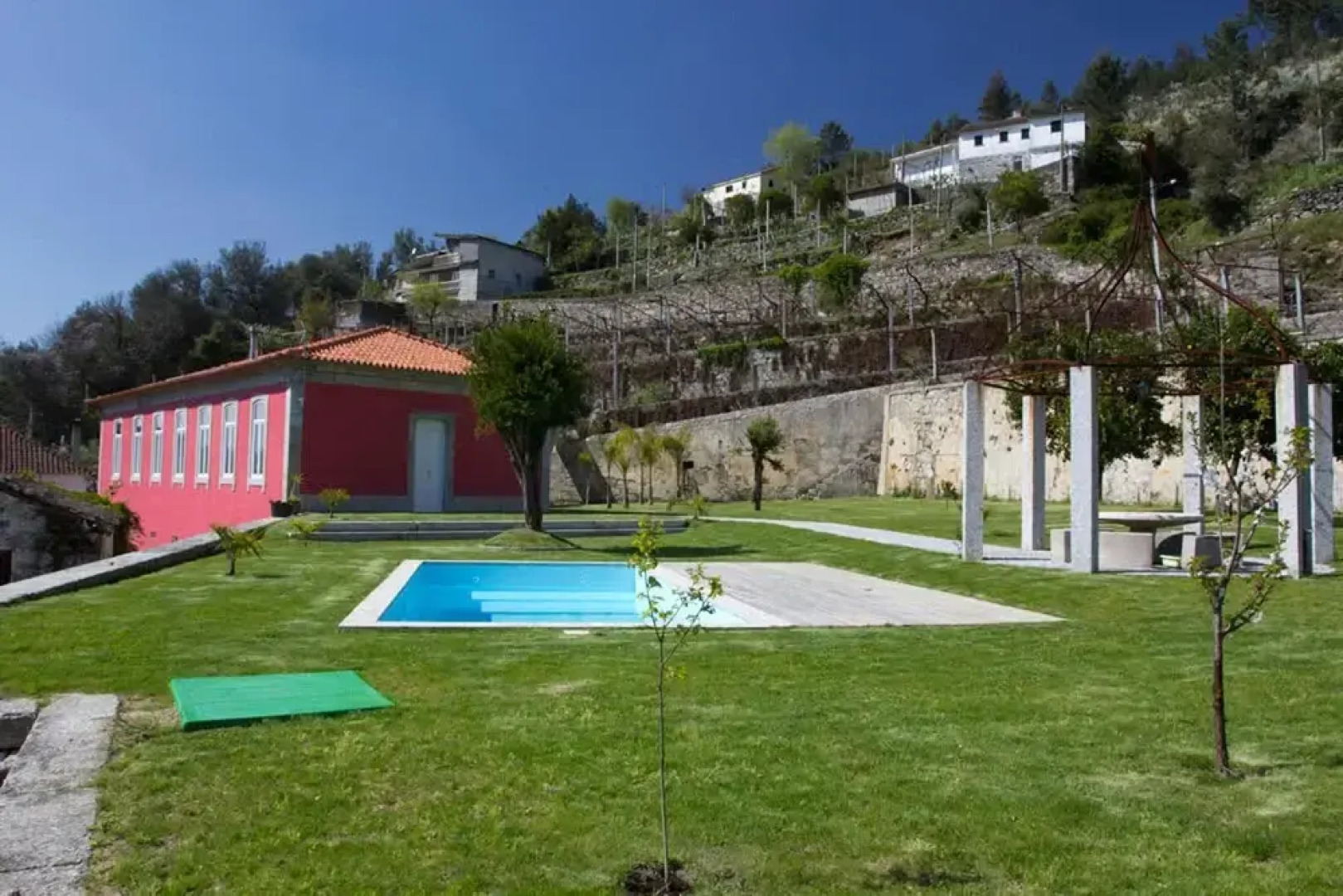 Villa with 3 bedrooms in Sobradelo da Goma with wonderful mountain view private pool enclosed garden 60 km from the beach