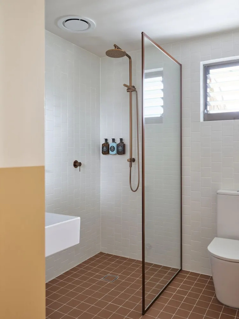 The Isla & Casita Motel