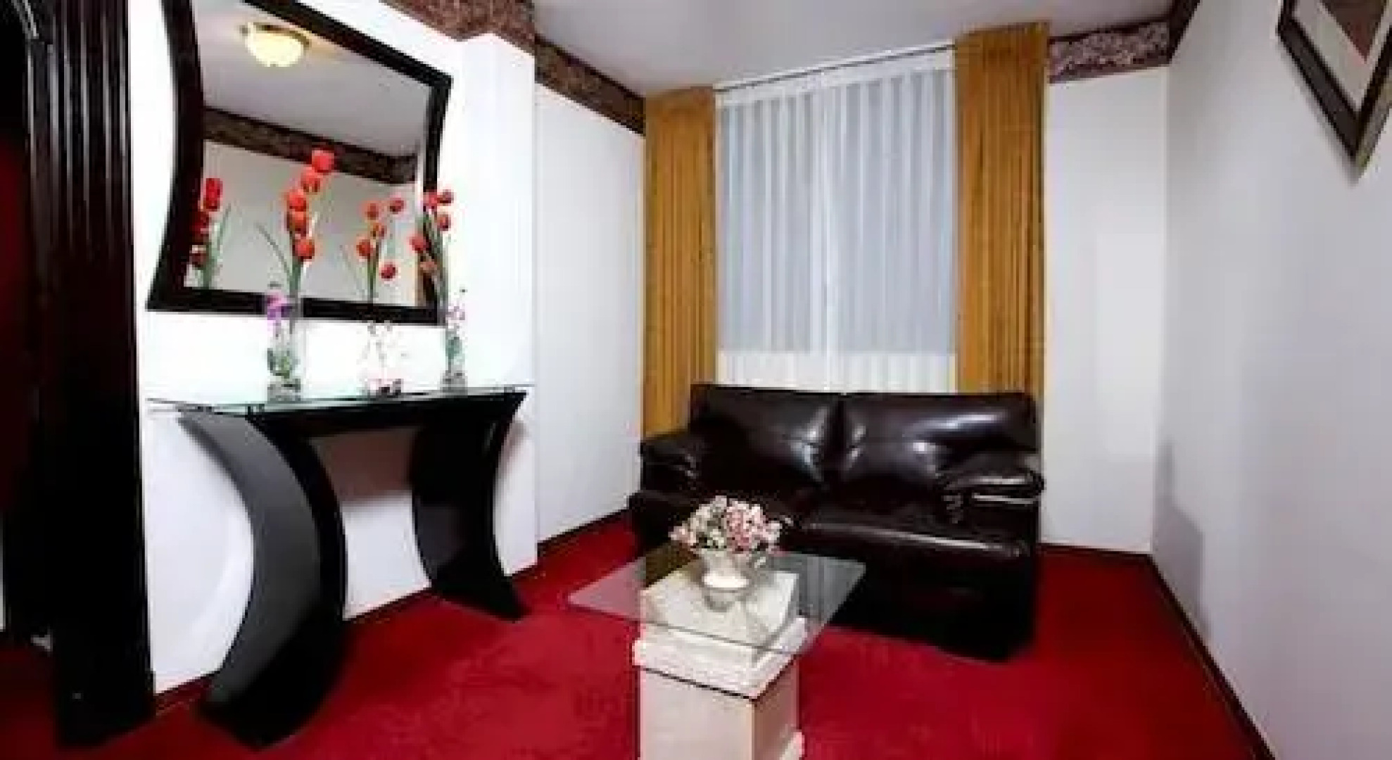 The Rokes Plaza Hotel