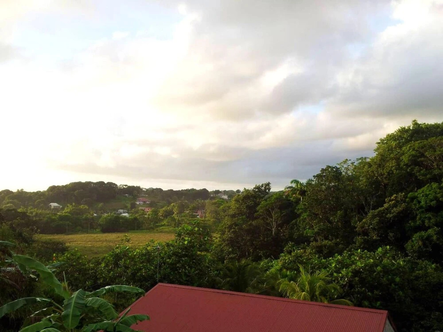 Studio In Petit Bourg With Enclosed Garden 3 Km From The Beach