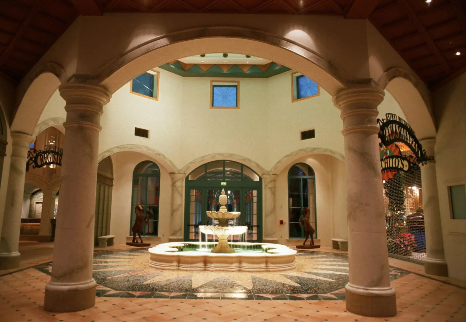 Курорт Disney's Coronado Springs