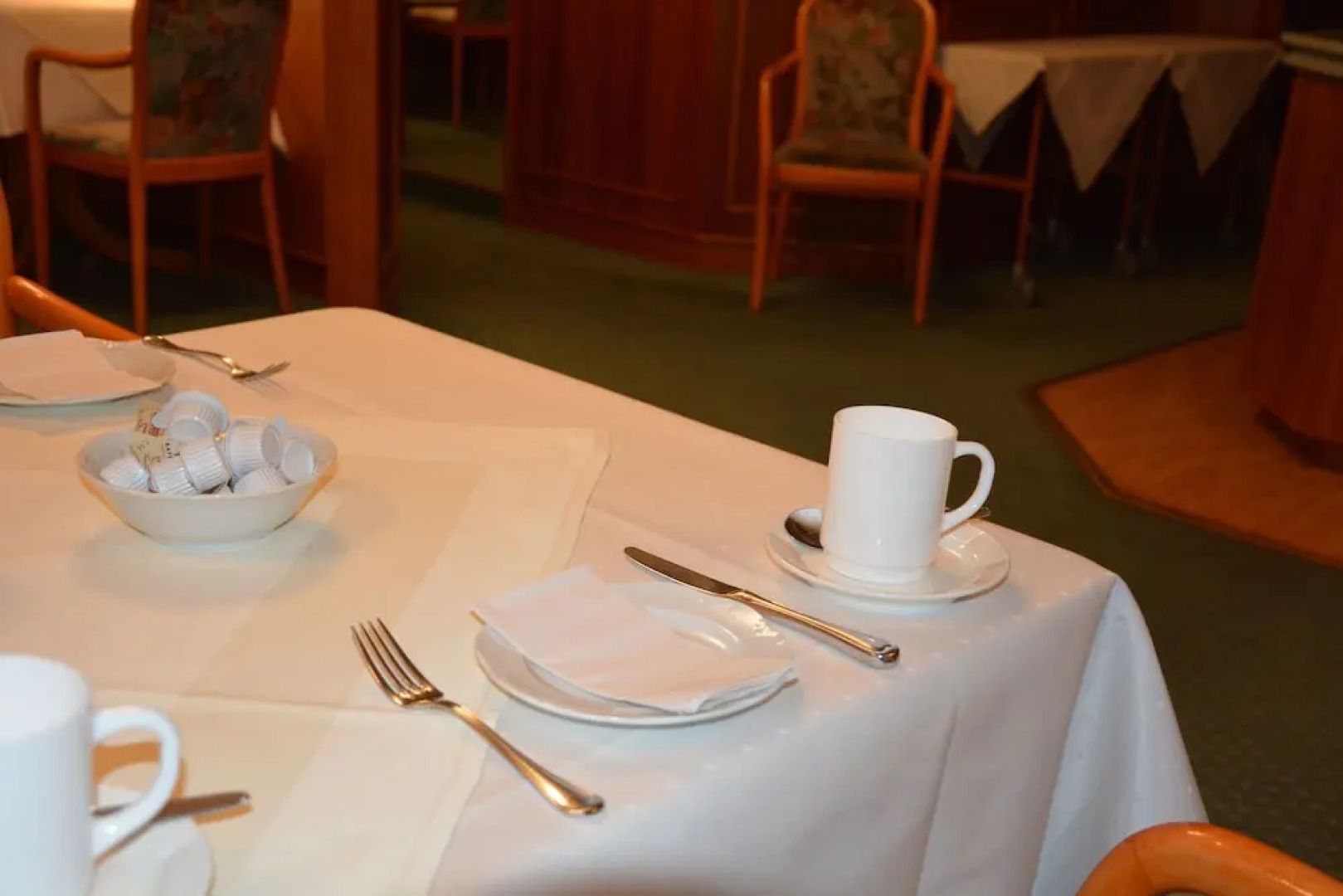 Meyn's Apartments & Hotel