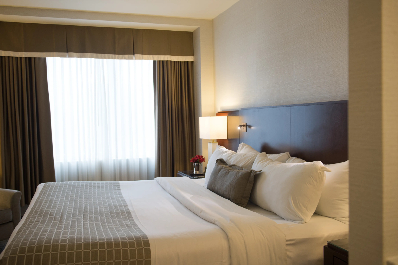 Lord Elgin Hotel