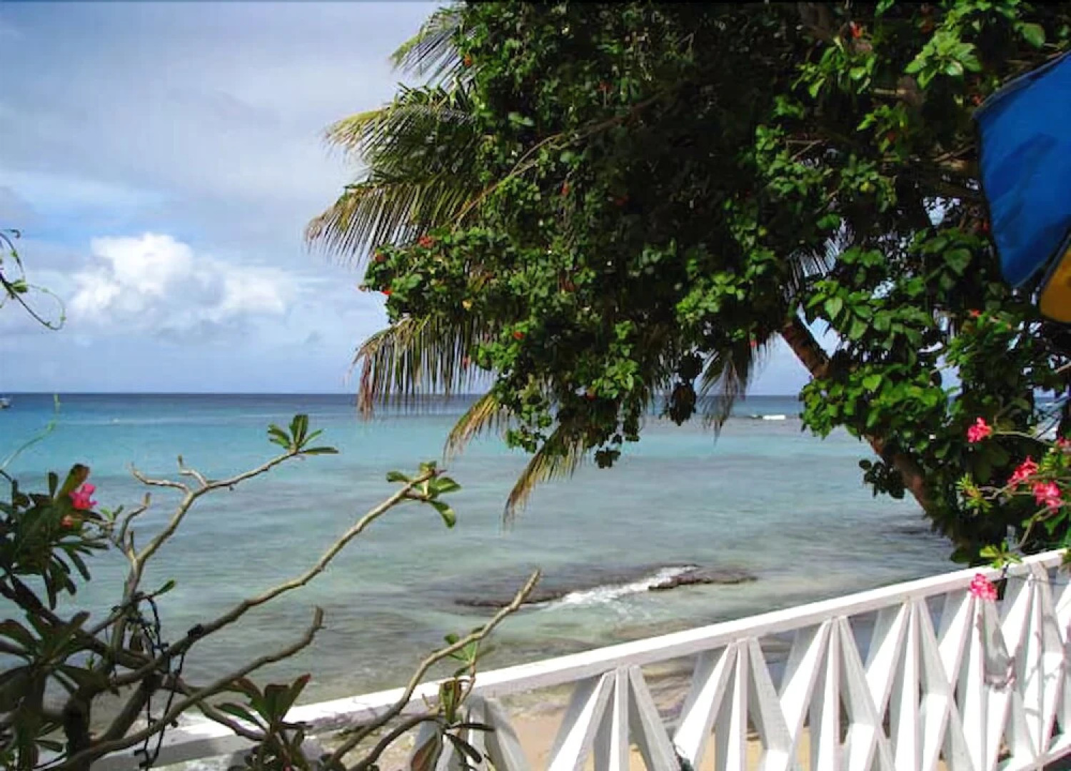 Cassandra 2 Beach Apartments