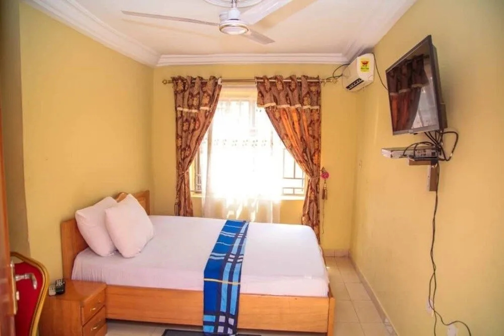 Champion International Hotel