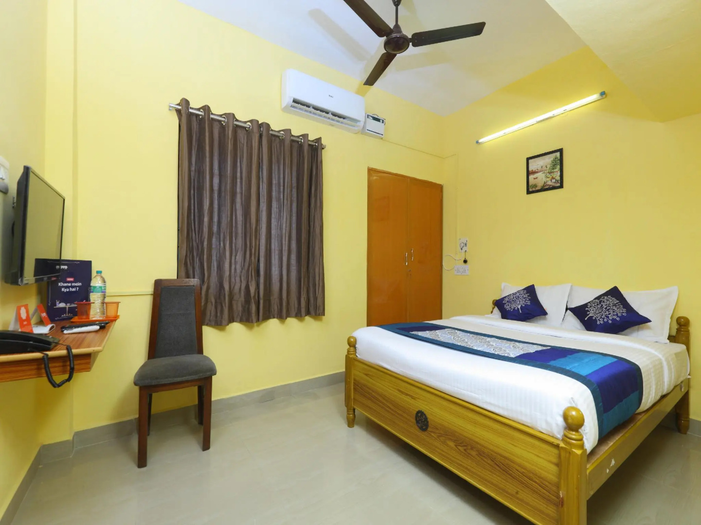 Oyo 15480 West Wood Residency