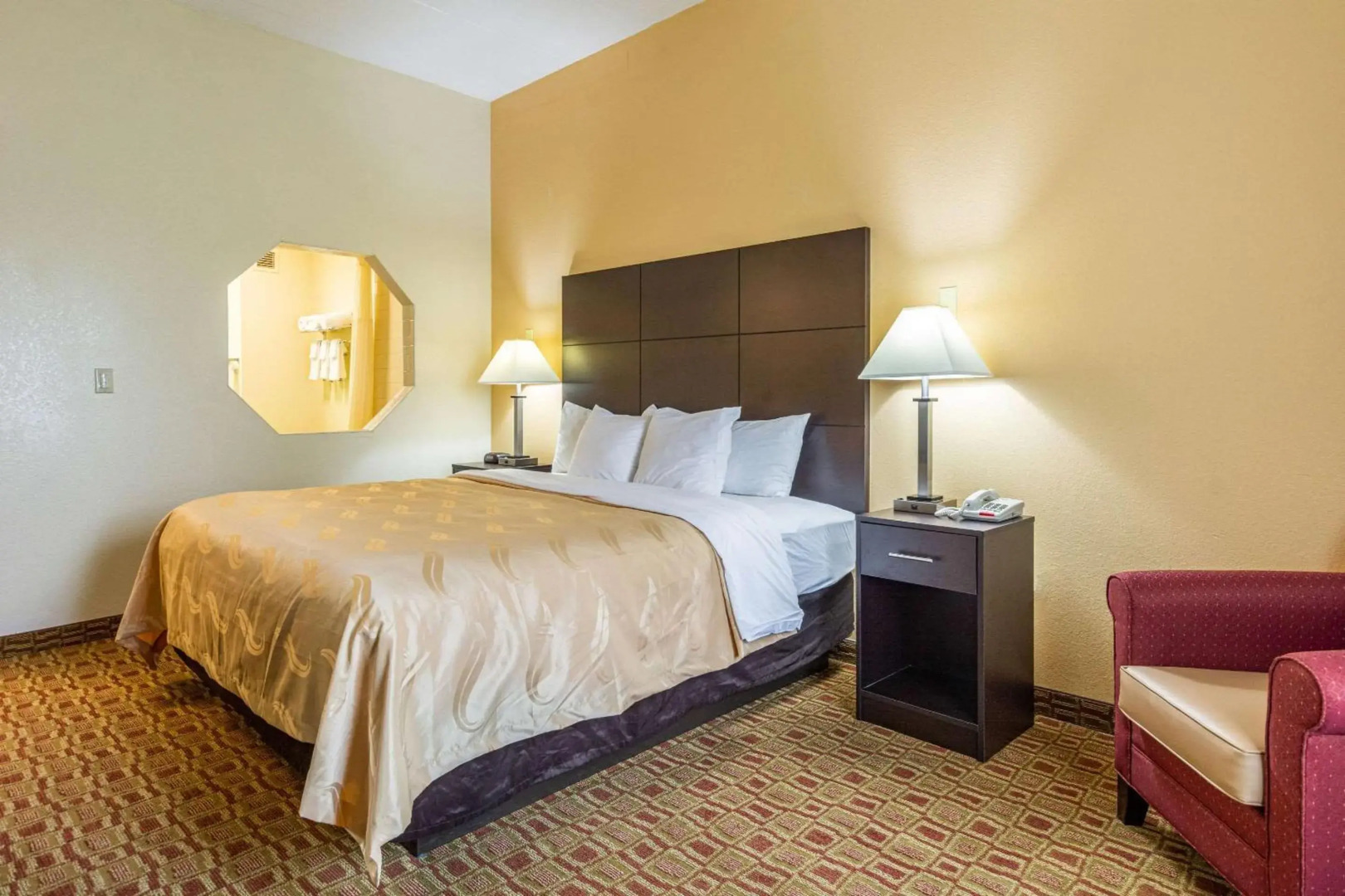 Quality Inn & Suites Sellersburg - Louisville Area