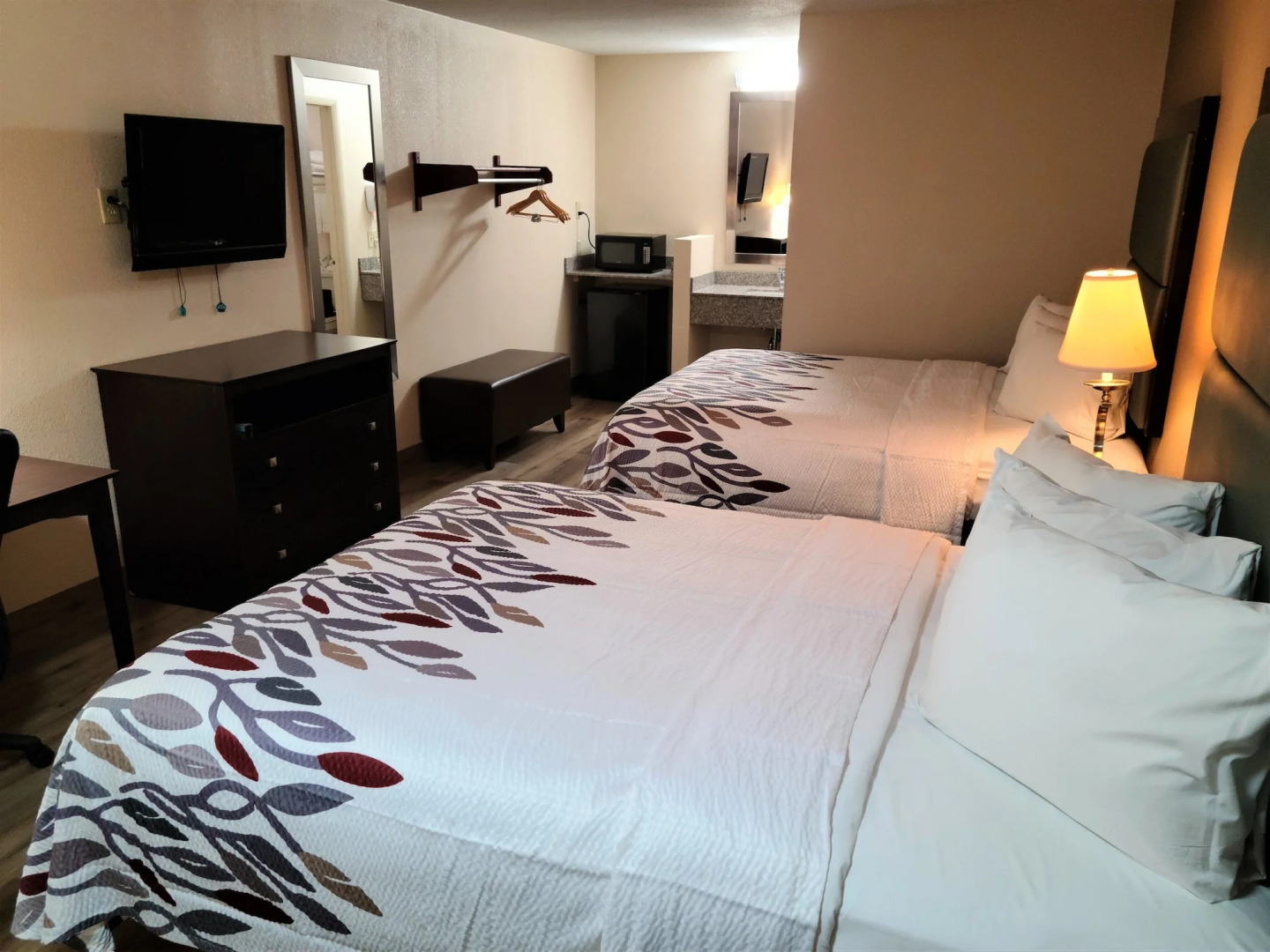 Red Roof Inn Staunton