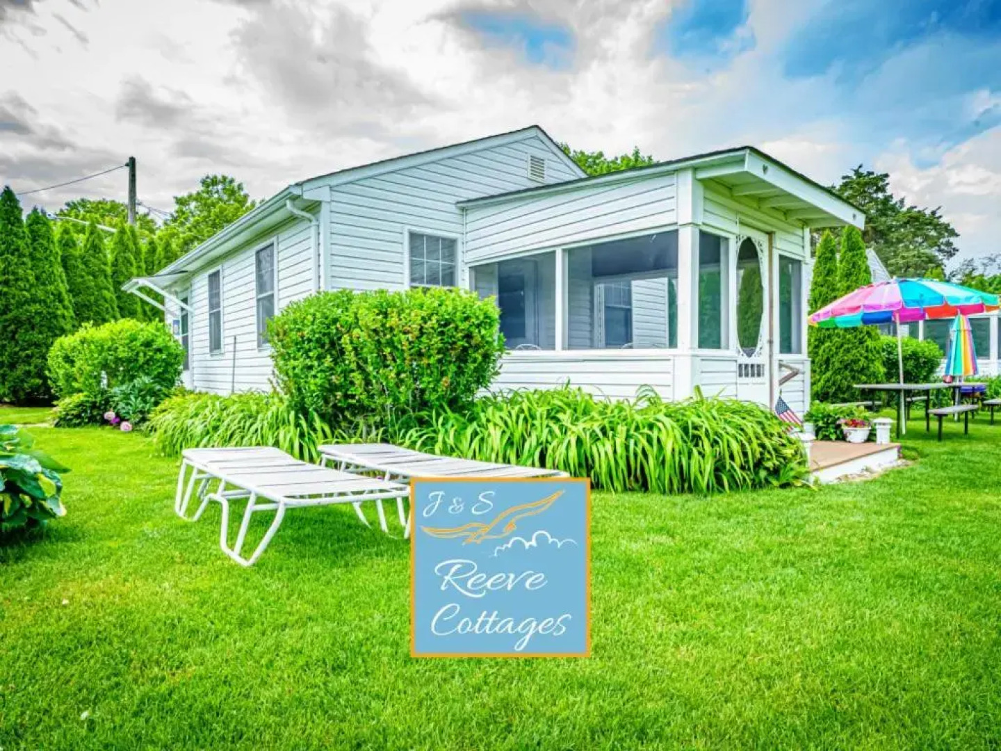 Premier Waterfront Cottage 3