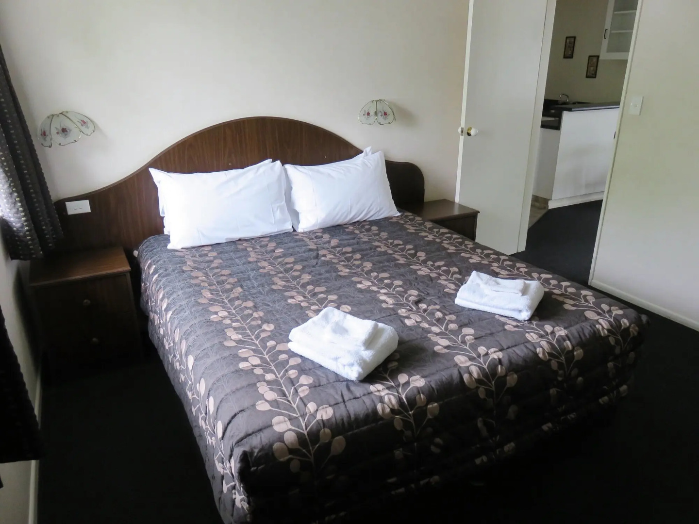 Admirals Motor Lodge