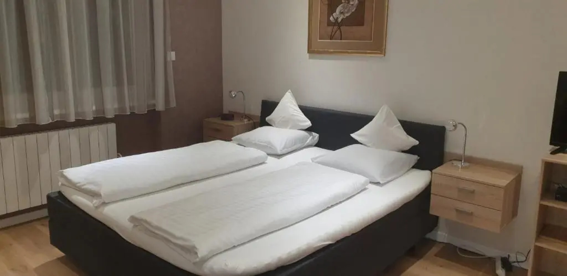 Meublés du 25 N3 Studio 1er Etage