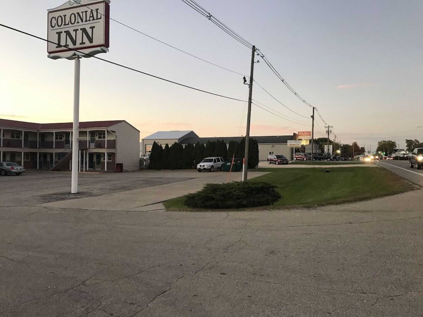 Colonial Inn Dyersville