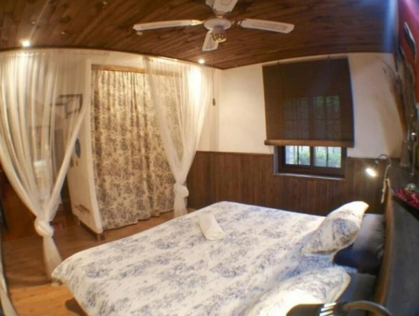 Cadiz 100810 4 Bedroom Holiday home By Mo Rentals