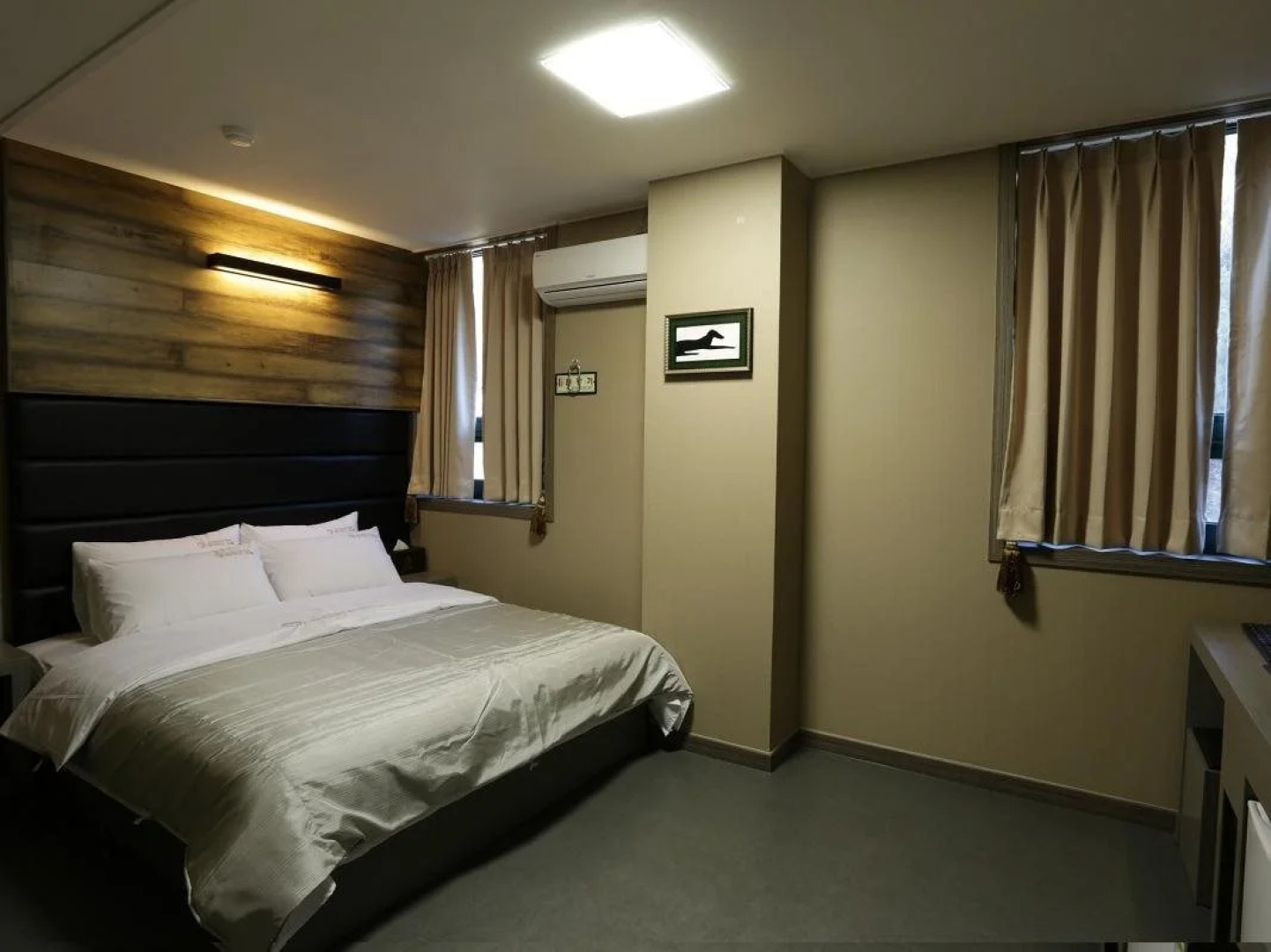 Radiance Tourist Hotel