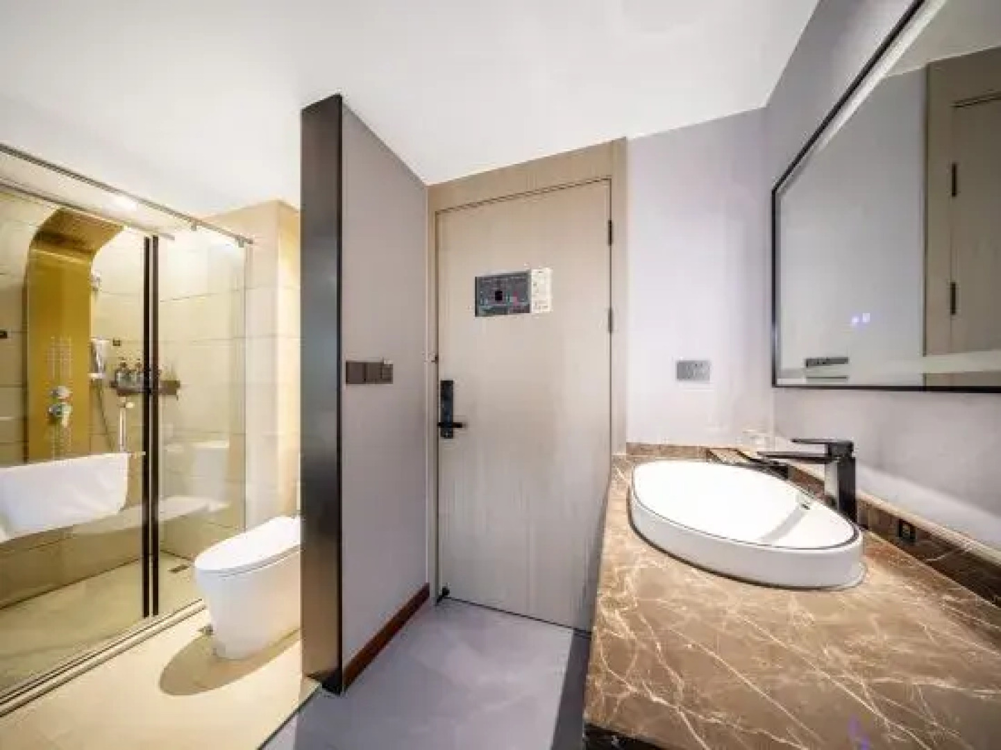 Le Meridien Hotel (Yongkang East Bus Station International Convention and Exhibition Center)