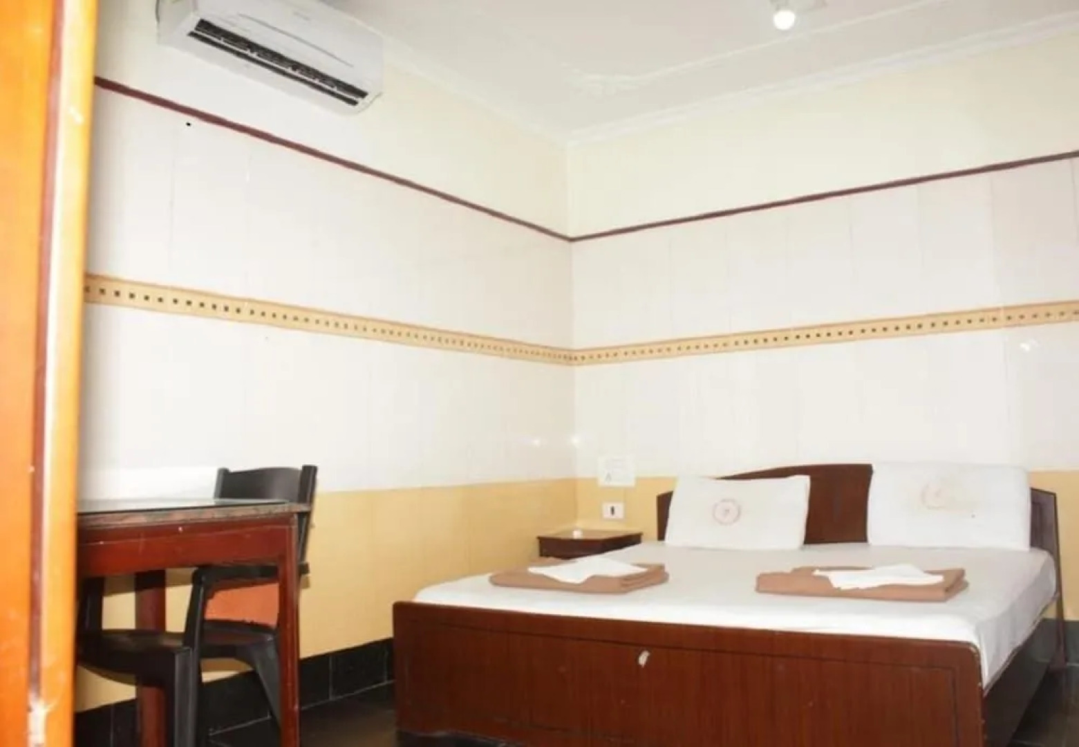 OYO 24347 Hotel Sunrise View