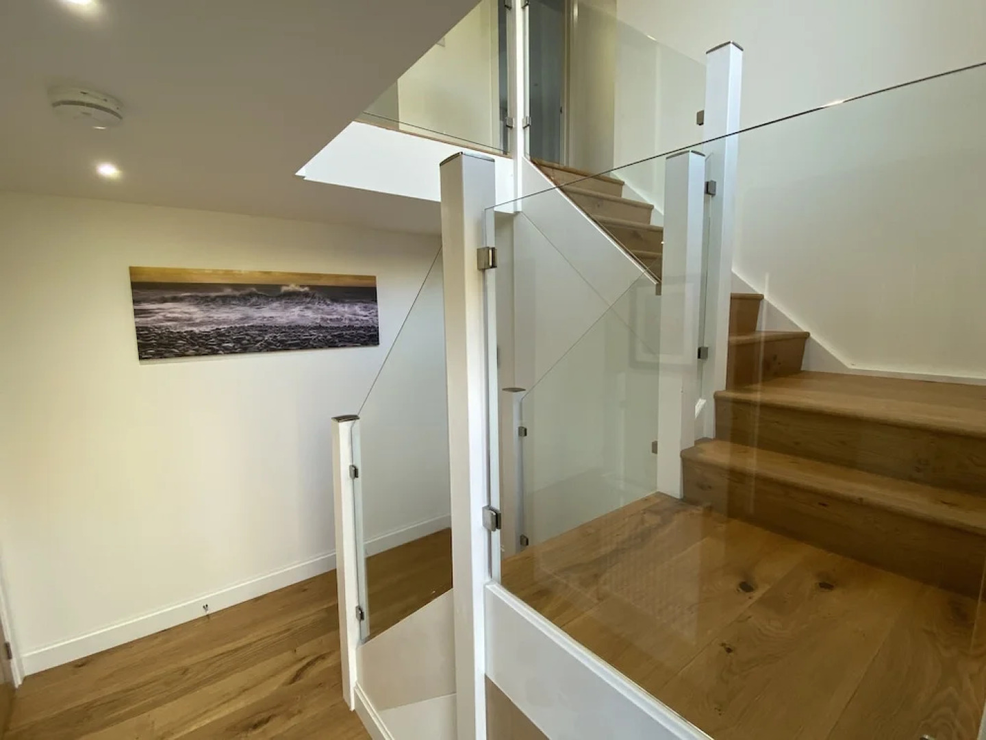 Ty Gwyn - 4 Bedroom Holiday Home