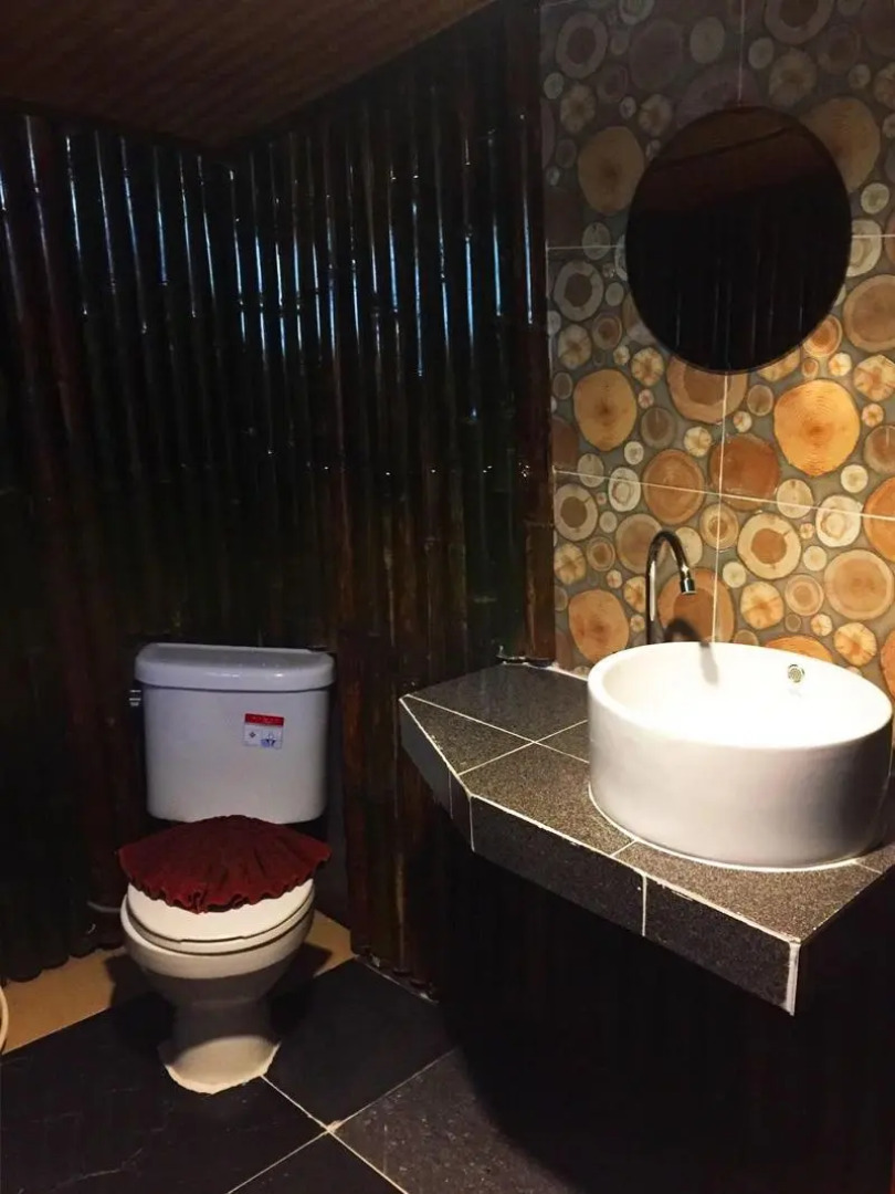 West Coast Beach Resort Koh Phangan