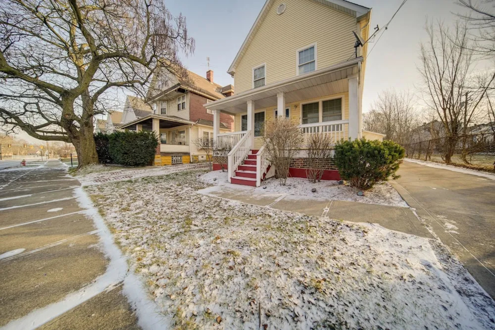 Charming Cleveland Home: 5 Mi to Downtown!